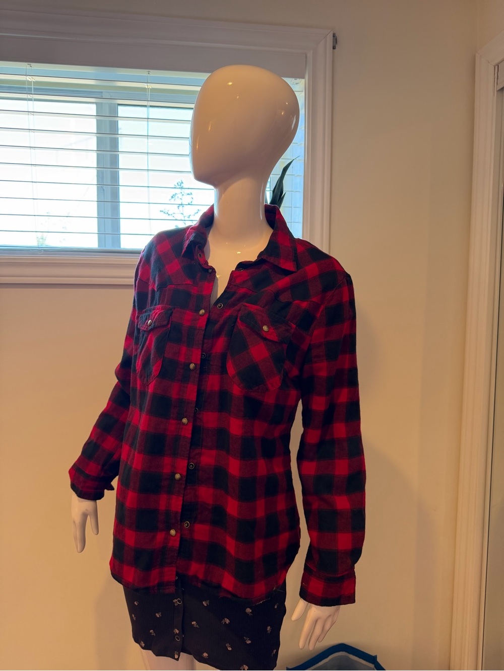 JACHS Girlfriend Red Black Plaid Sherpa Lined Flannel L